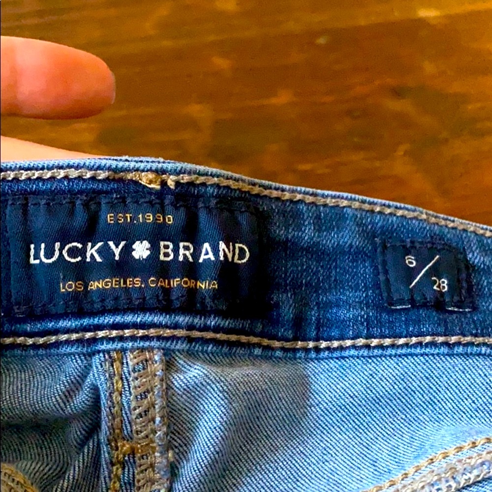 Lucky jeans - size 6. Ava skinny